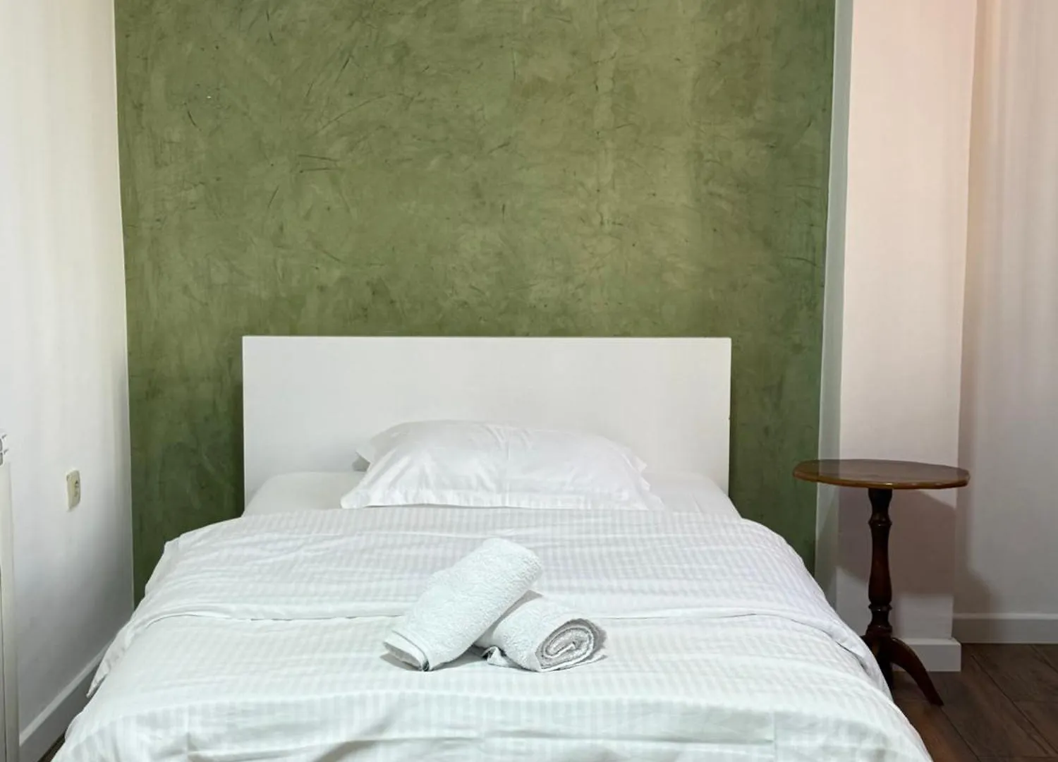 Apartment Central Comfort 2Br With Lush Living Room Tirana